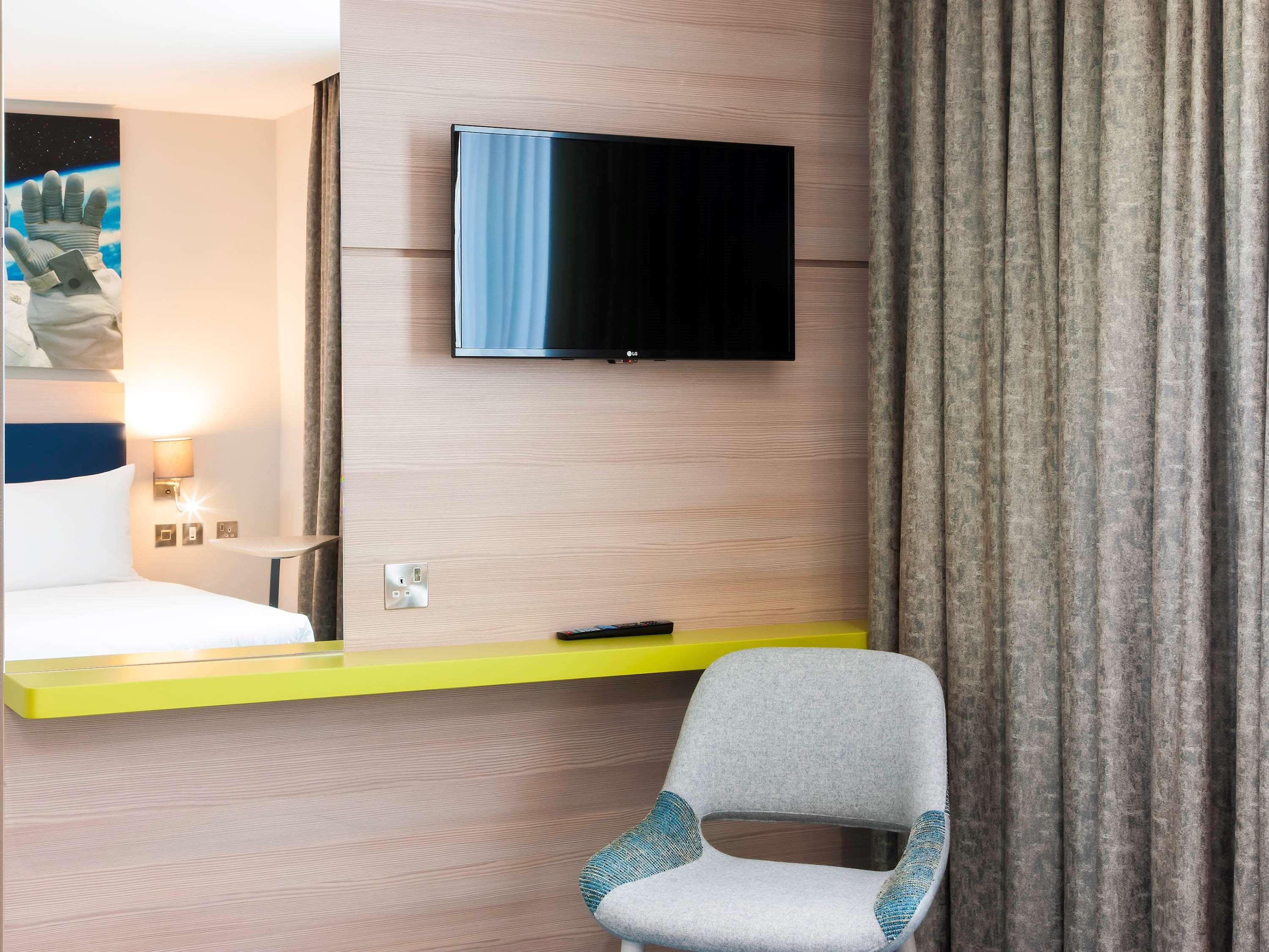 Ibis Styles London Heathrow Airport Hotel Hillingdon Kültér fotó